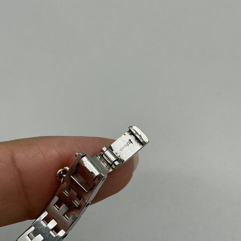 Vtg Seiko Womens Watch 12mm Black Dial Stainless 1520-3679 Broken Latch Manual